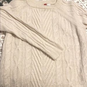 Long sleeve sweater shirt